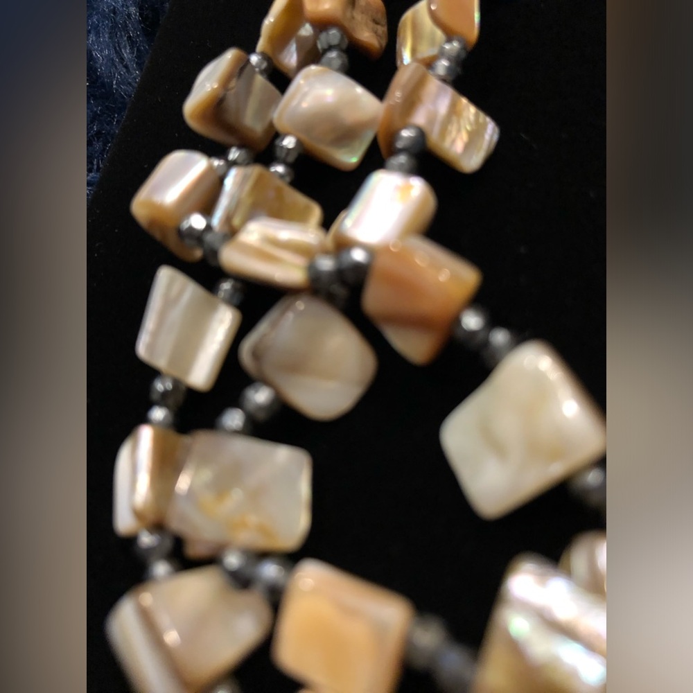 Cookie Lee Shell Beaded 3 Layer Necklace Vintage … - image 5